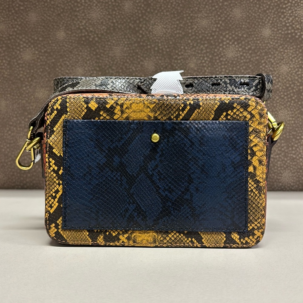 🔥🔥🔥NWT Madewell The Transport Camera Bag Snake Embossed Leather